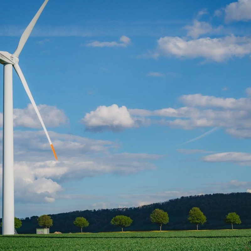 RSE éoliennes champ